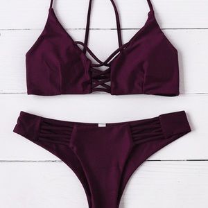 NEW! Burgundy criss cross bikini! Cheeky bottoms!